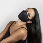 MASCARILLA PREMIUM GLITTER NEGRO PEPE MOLL